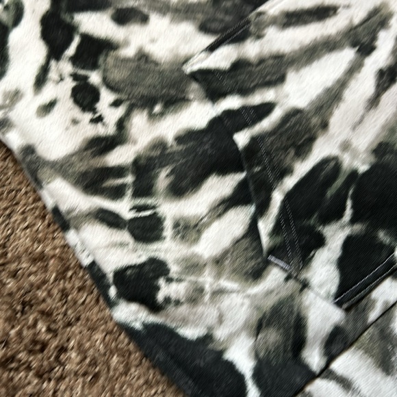 Short sleeve tie-dye hoodie - Picture 3 of 4